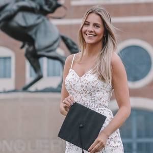 Meet your Posher, Marcy